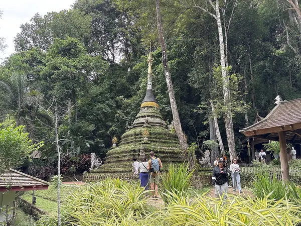 ดอยสุเทพ เส้นผาลาด (Monk's Trail)
